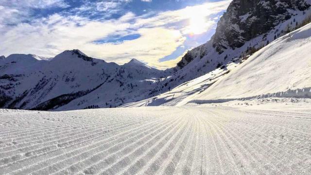 Alpes Droits Reserves Auteur Non Identifie 1