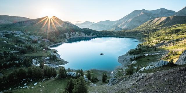 bivouac-leversoleil-lac-allos-alpes-ad04-teddy-verneuil-resize-header-1.jpg