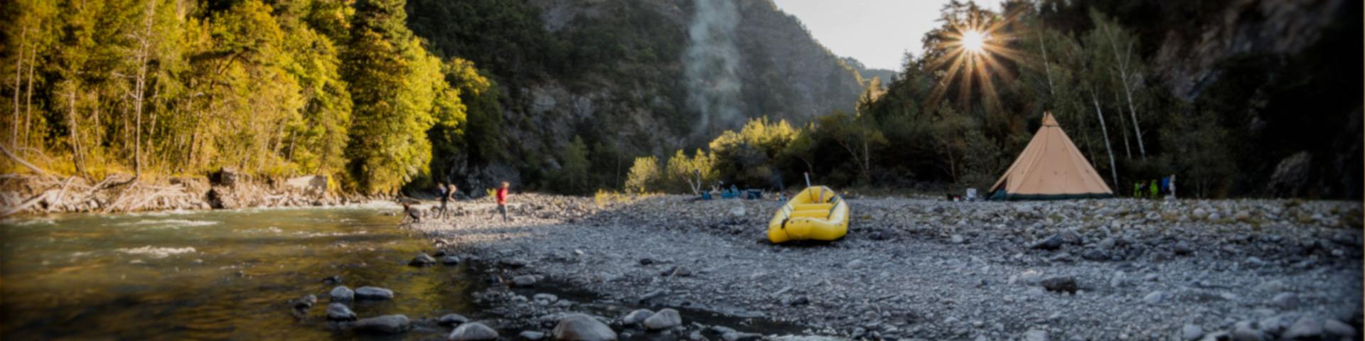 Superbe weekend dans l'Ubaye à base de raft et de tipi.
Je vous conseille fortement cette expérience inédite pour la saison prochaine avec Guillaume de Raft'Ubaye !!!