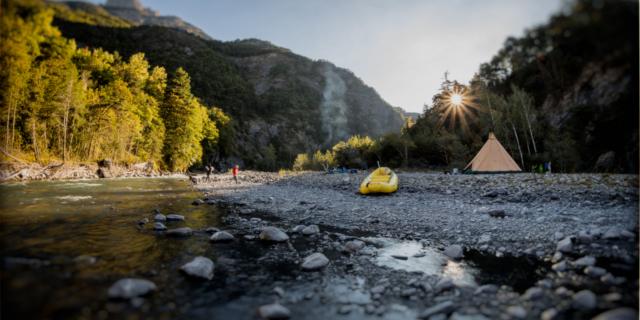 Superbe weekend dans l'Ubaye à base de raft et de tipi.
Je vous conseille fortement cette expérience inédite pour la saison prochaine avec Guillaume de Raft'Ubaye !!!