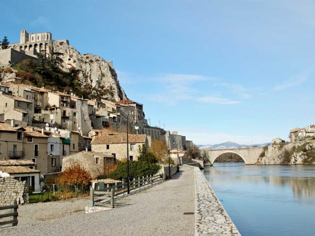 fotolia-2018-14073-sisteron-paca-1-1.jpg