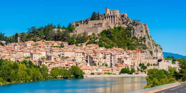 fotolia-sisteron-paca-1080x480px-1.jpg