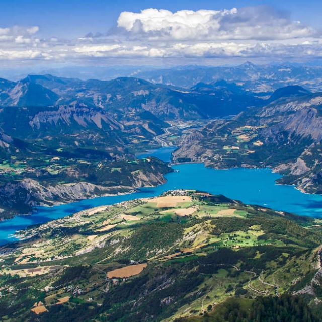 Lac Serreponcon Alpes A Mouton