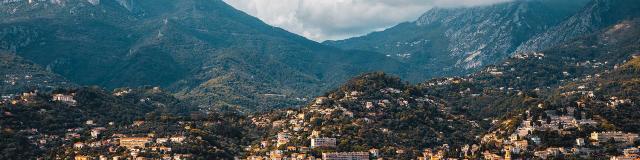 menton-redcharlie-yuxqc0myqoa-unsplash-1.jpg