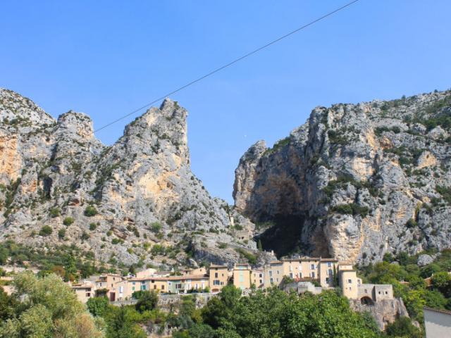 moustiers-1.jpg