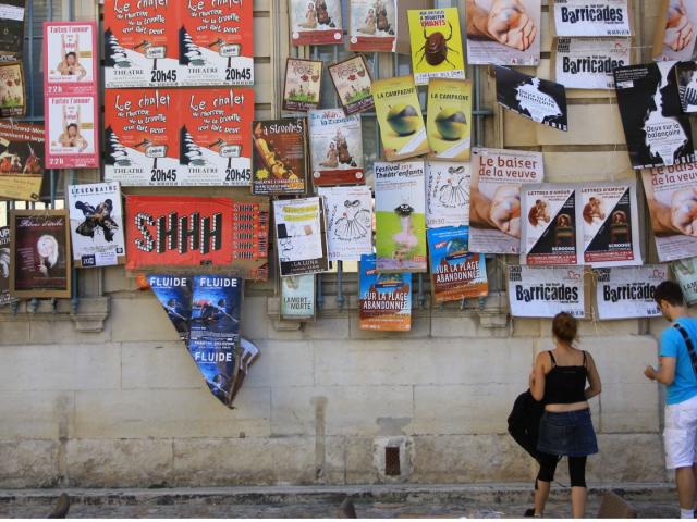 Mur D Affiches Festival Hocquel Alain Vaucluse Provence