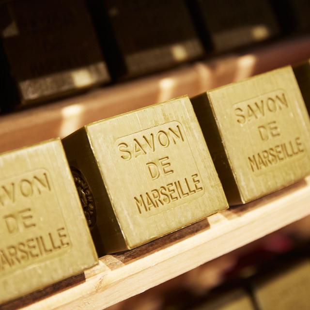 savon-marseille-provence-lafont-1.jpg