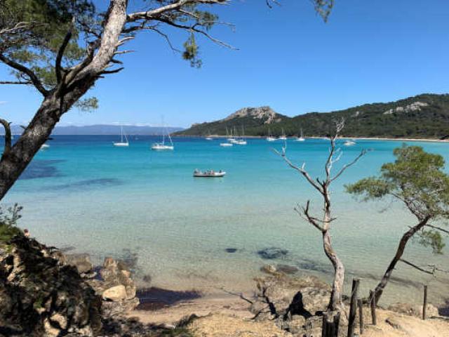 site-naturel-plage-notredame-porquerolles-paca-slepelley-1.jpg