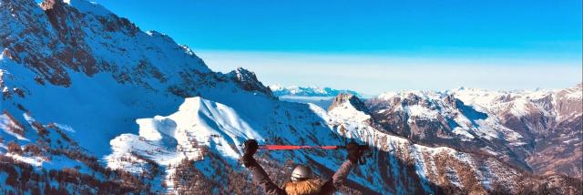 Point de vue sur la station de Pra Loup en hiver