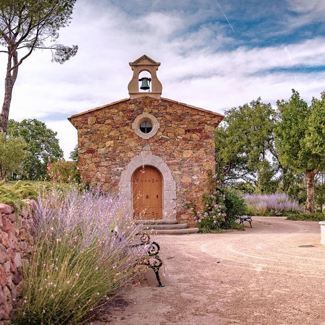 Vin Chateau Fontainebleau Oemran