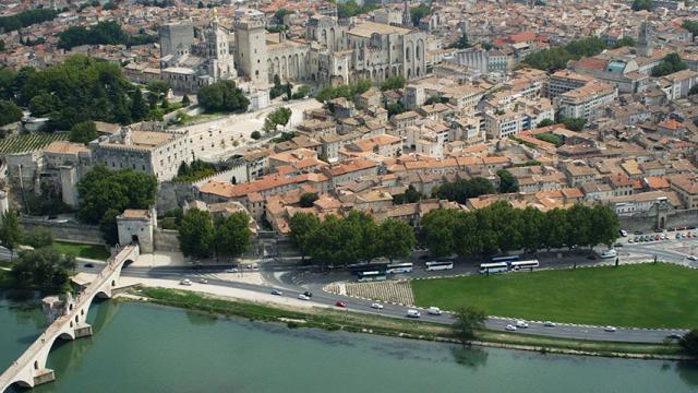 Vue Sur Rhone Ot Avignon