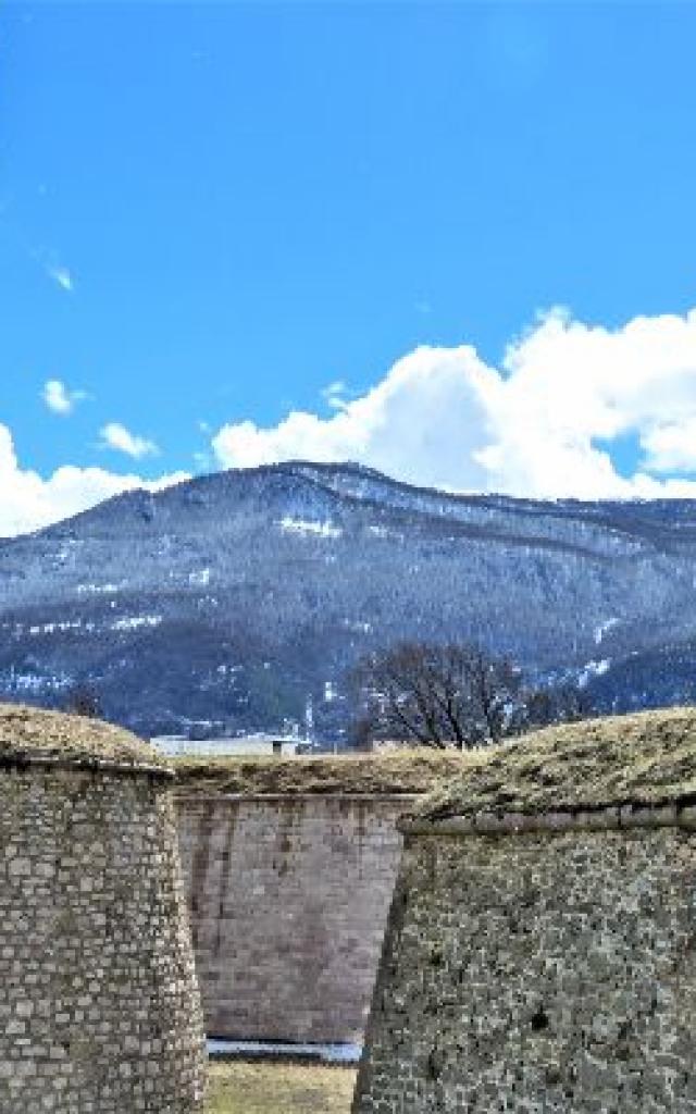 Mont Dauphin M Di Duca 20