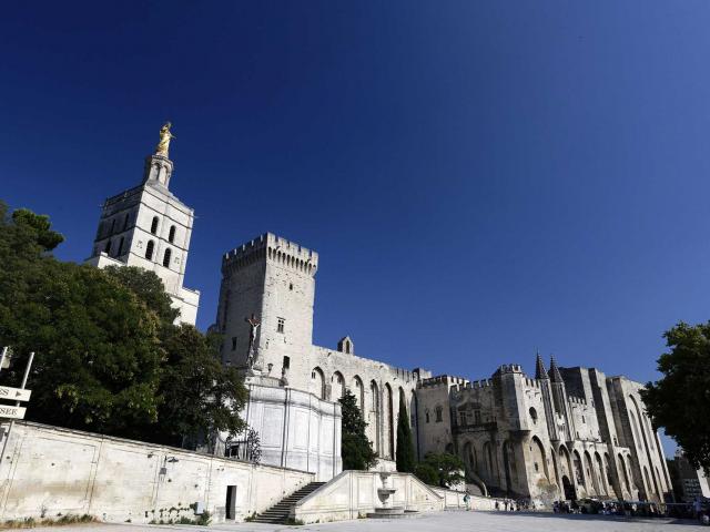 Palais Des Papes Cabanel Min 3