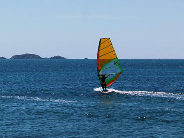 Planche A Voile Hyeres Cchillio