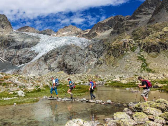 Slow Tourisme Randonnee Glacier Ecrins Paca Bbodin