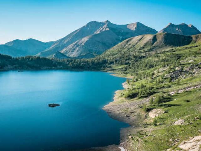 sommet-montpelat-lac-allos-alpes-ad04-teddyverneuil.jpg