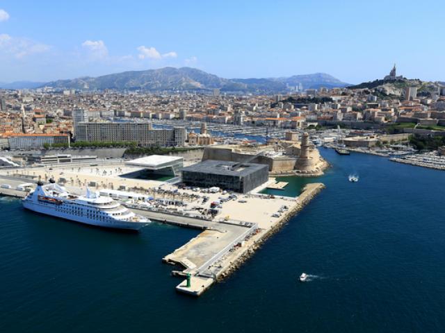 vieux-port-marseille-provence-c-moirenc.jpg