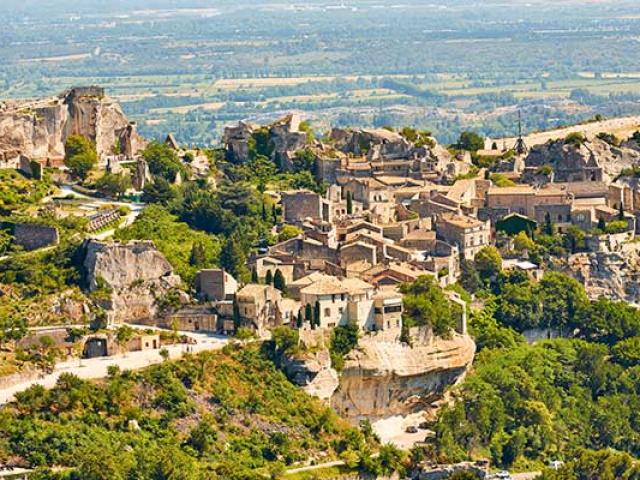 Village Baux De Provence Paca F