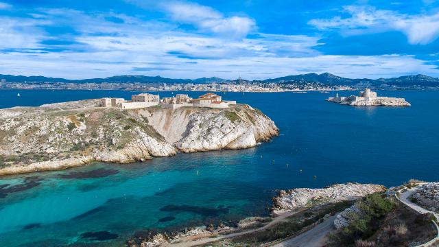 Vue sur Marseille depuis les îles du Frioul