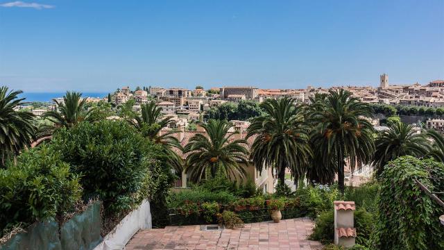 Cagnes Sur Mer Alpes Maritimes As137717825