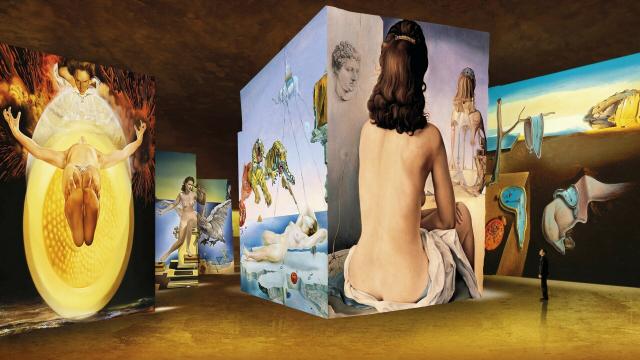 Carrieres De Lumieres Salvador Dali Fundacio Gala Salvador Dali Adagp 2020 Culturespaces Nuit De Chine