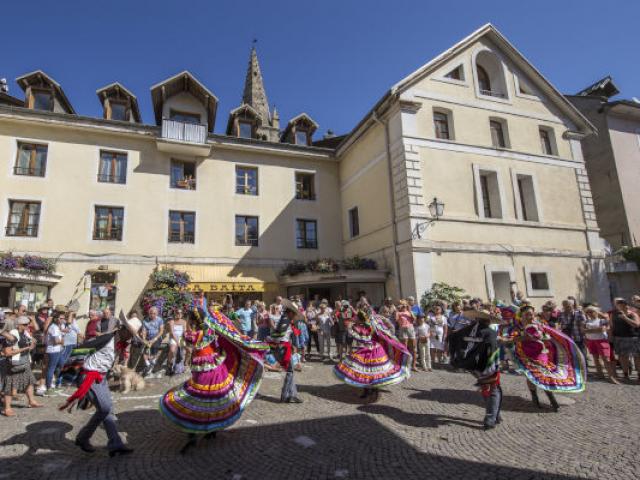 fetes-latino-mexicaines-barcelonnette-alpes-1.jpg