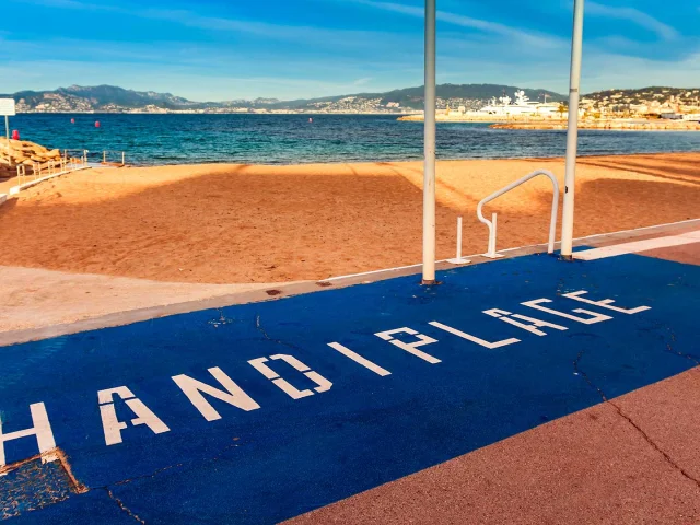 handiplage-cannes-as166423408.jpg