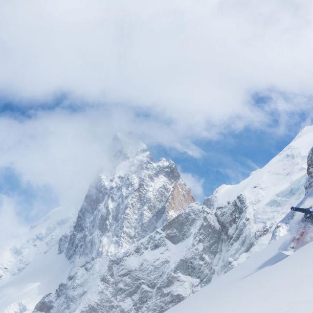 lagrave-ausommet-hiver-alpes-benhodson.jpg