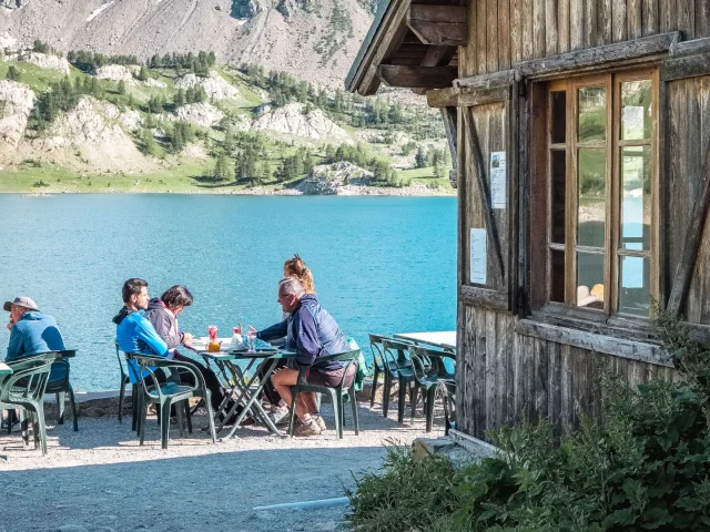 refuge-lac-allos-ad04-teddy-verneuil-1.jpg