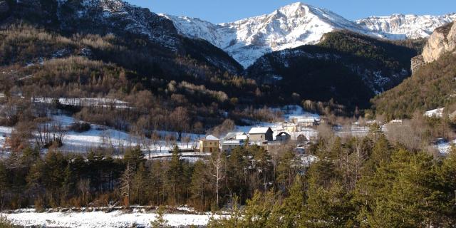 Village Entraunes Alpes Gveran