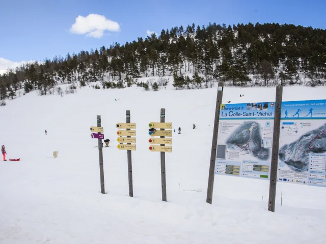Village Lacollestmichel Alpes Mmolle