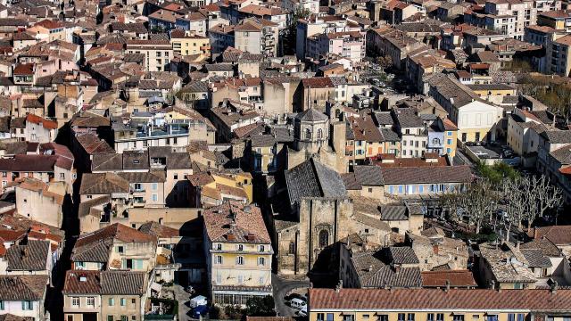 ville-cavaillon-wolfblur.jpg
