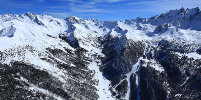 Le Parc naturel régional du Queyras dans les Hautes-Alpes, vue sur le Col Girardin