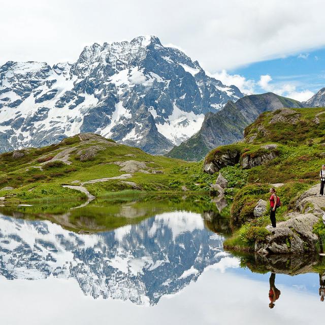 Montagne Vallée des Ecrins dans les Alpes en hiver