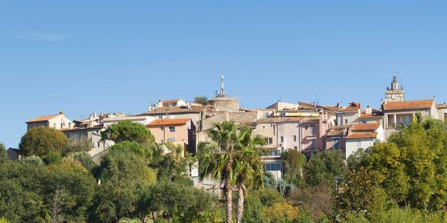 mougins-alpes-martimes-as126230168.jpg