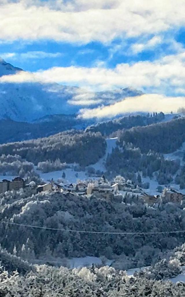 Vallée de l'Ubaye en hiver dans les ALpes