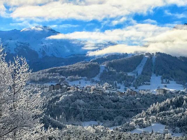 Vallée de l'Ubaye en hiver dans les ALpes