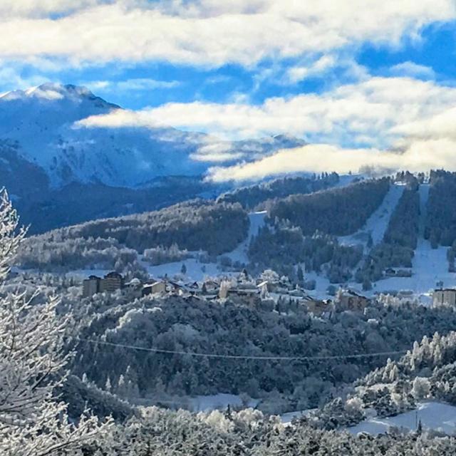 Vallée de l'Ubaye en hiver dans les Alpes