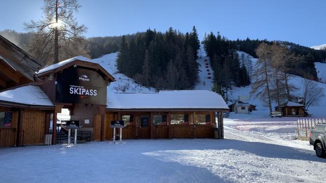 Station de ski Praloup en Hiver dans la Vallée de l'Ubaye dans les Alpes