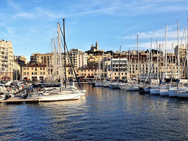 vuenotredamedelagarde-vieuxport-marseille-paca-jauray.jpg