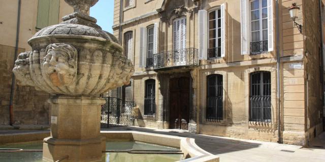 Fontaine Carpentras Ahocquel