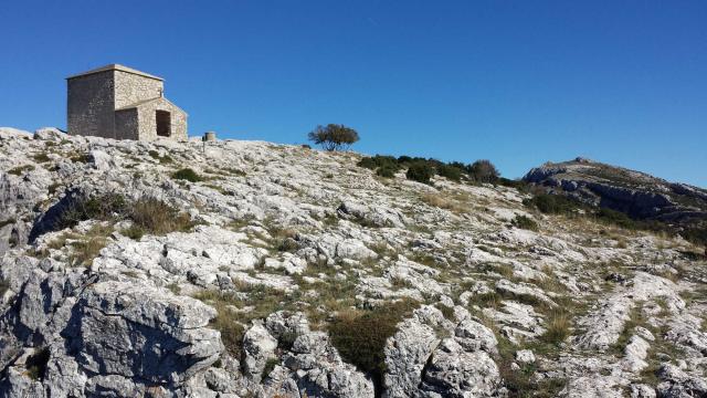 massifsaintebaume-chapellesaintpilon-riboux.jpg