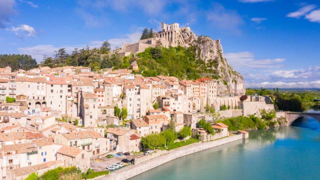 sisteron-citadelle-provence-ad04-llagarde.jpg