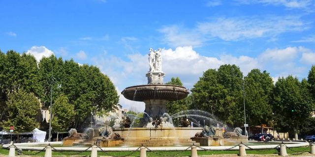 Aix En Provence Fontaine De La Rotonde