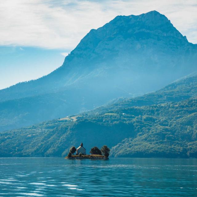 Peche Ecodestination Serre Poncon Lake And Morgon Massif Valentin Pacaut The Explorers