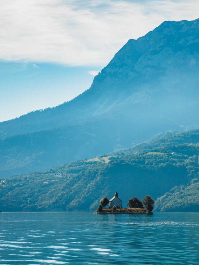 Peche Ecodestination Serre Poncon Lake And Morgon Massif Valentin Pacaut The Explorers