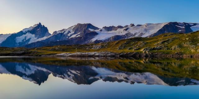 lac-noir-on-the-emparis-plateau-valentin-pacaut-the-explorers.jpg