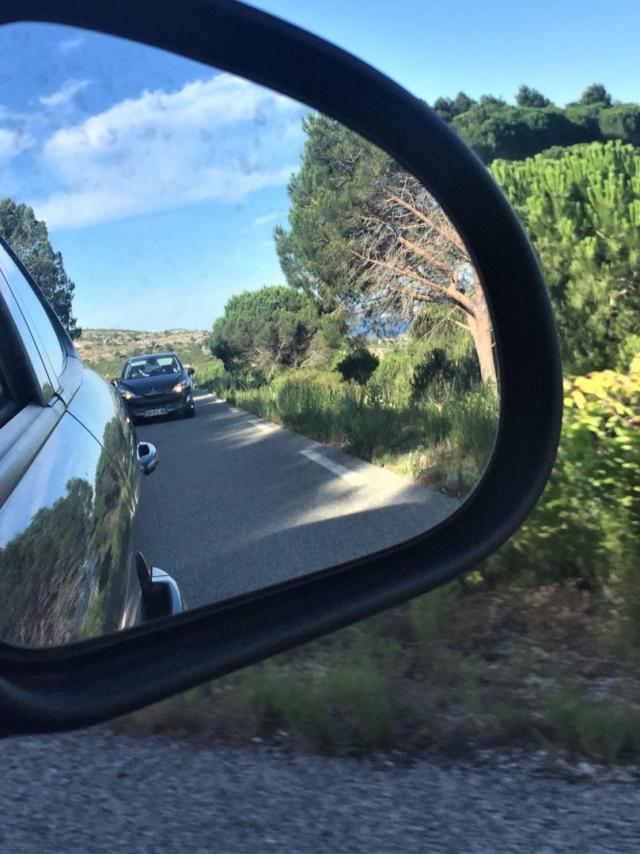 Rétro de voiture en Provence