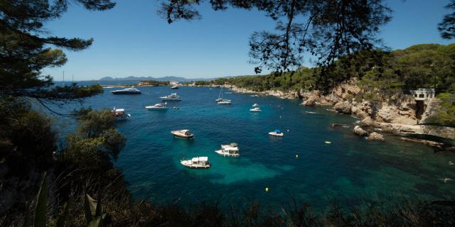 cap-d-antibes-copyright-j-bayle-ville-antibes-juan-les-pins.jpg