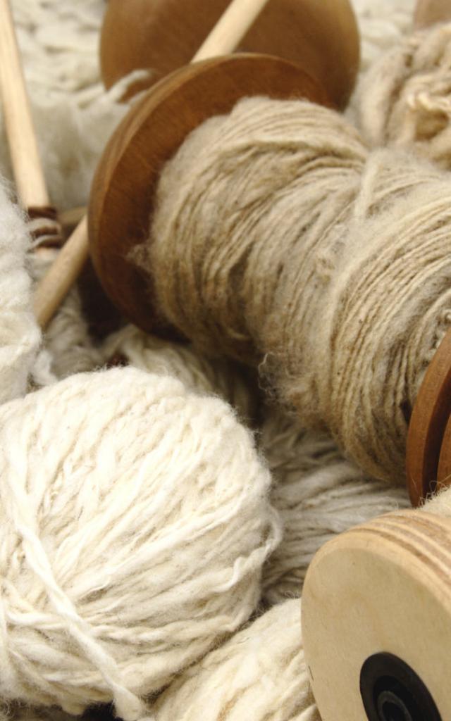 Different types of spun yarn a natural